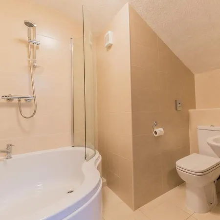 The Old Ginn House 4* Great Clifton