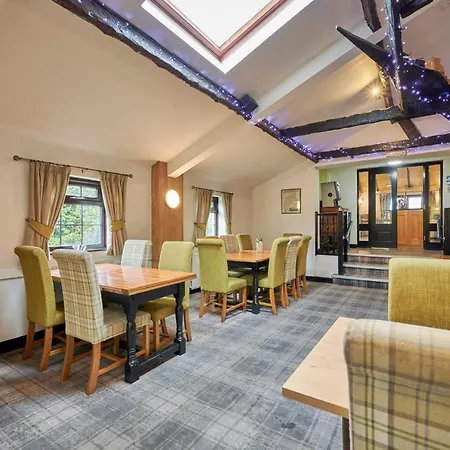 ザ オールド ジン ハウス イン